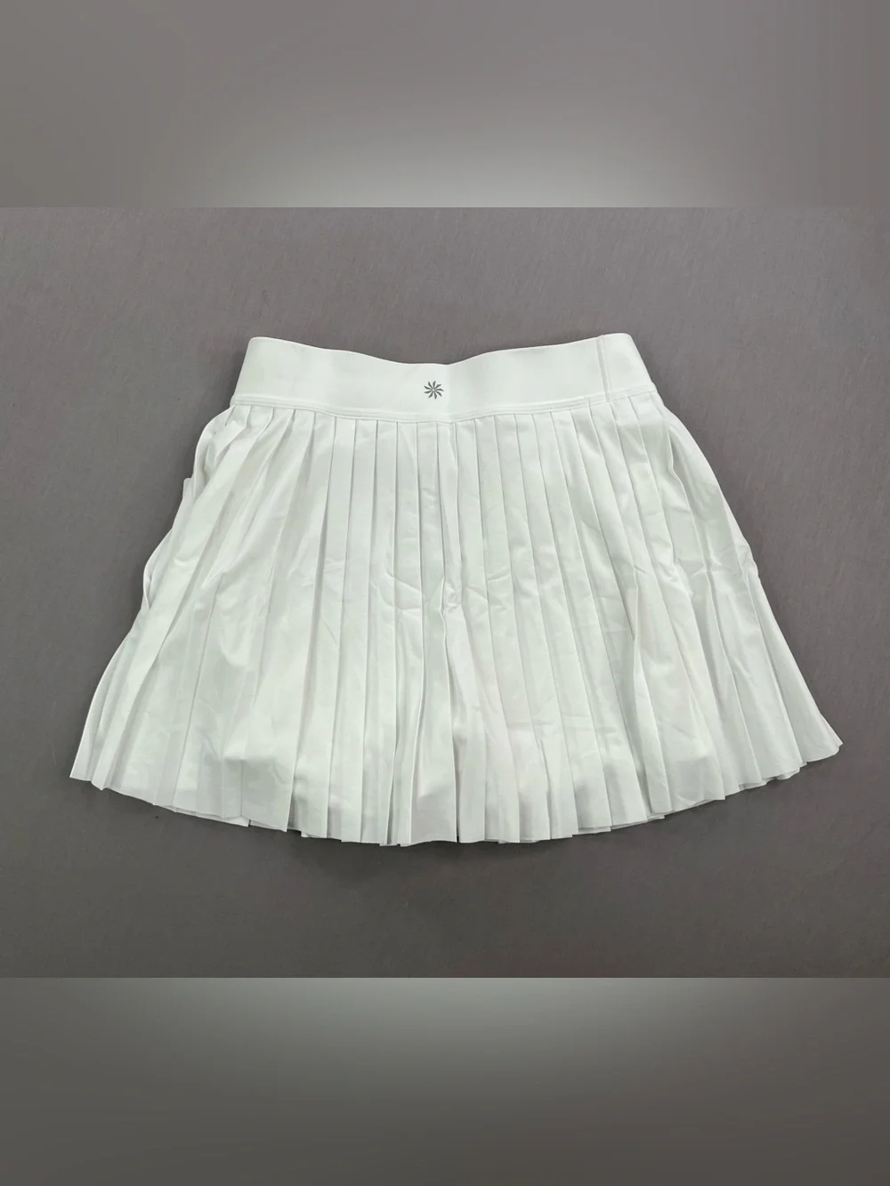 ATHLETA WOMENS MATCH POINT PLEATED ATHLETIC FEATHERLIGHT SKORT - Picture 2 of 7